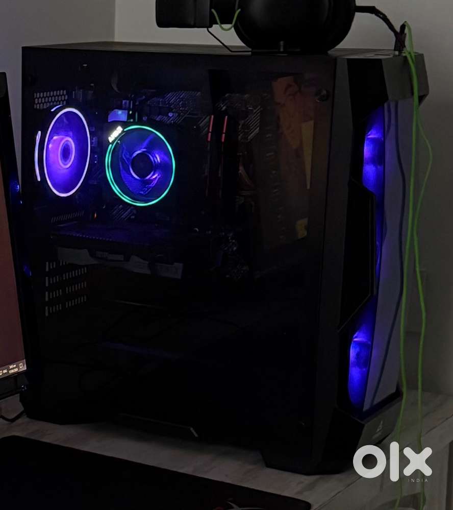 Ryzen 7 3700x, MSI X570 A-PRO, Antec DF-500, Stock Wraith Prism Cooler