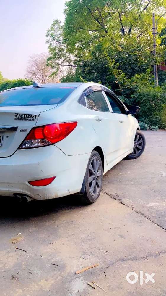 Hyundai Verna 2012