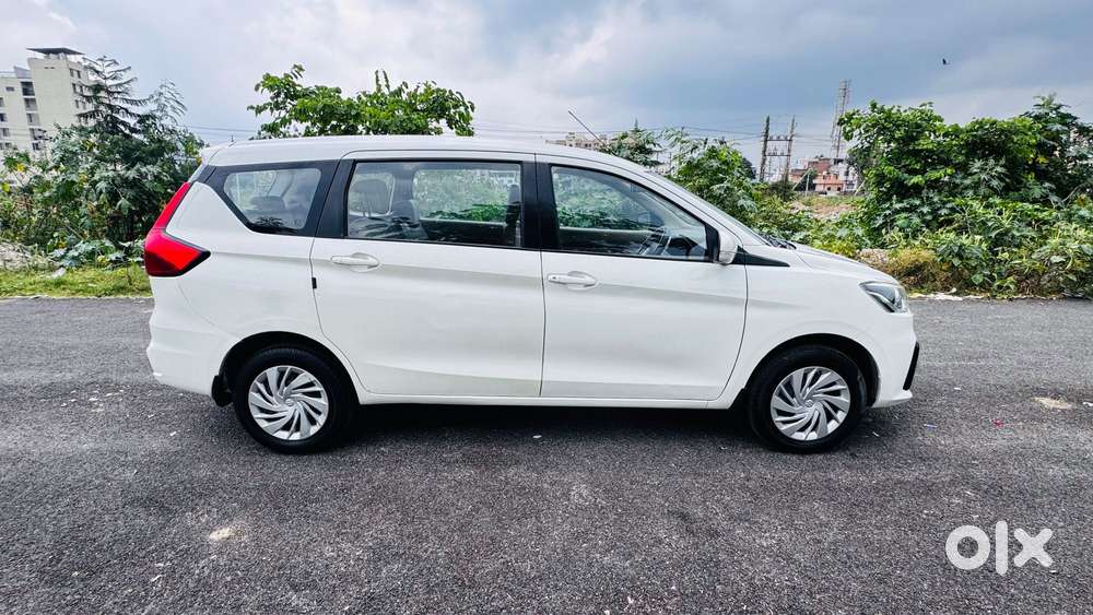 Maruti Suzuki Ertiga Vxi, 2022, Petrol