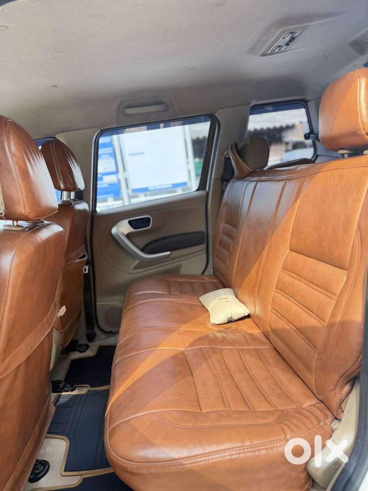 Mahindra Tuv 300 T8, 2016, Diesel