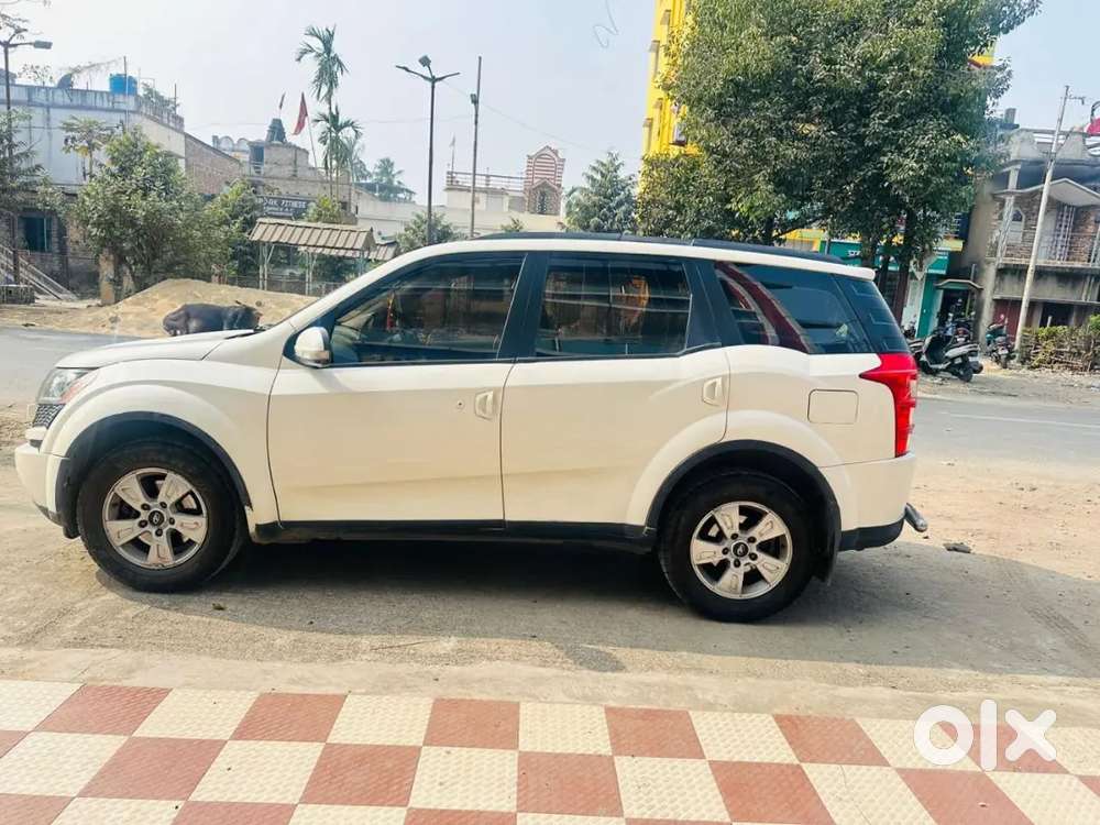Mahindra Xuv500 2015 Diesel 45000 Km Driven