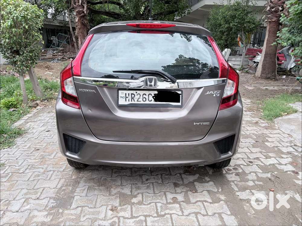 Honda Jazz V Automatic, 2016, Petrol