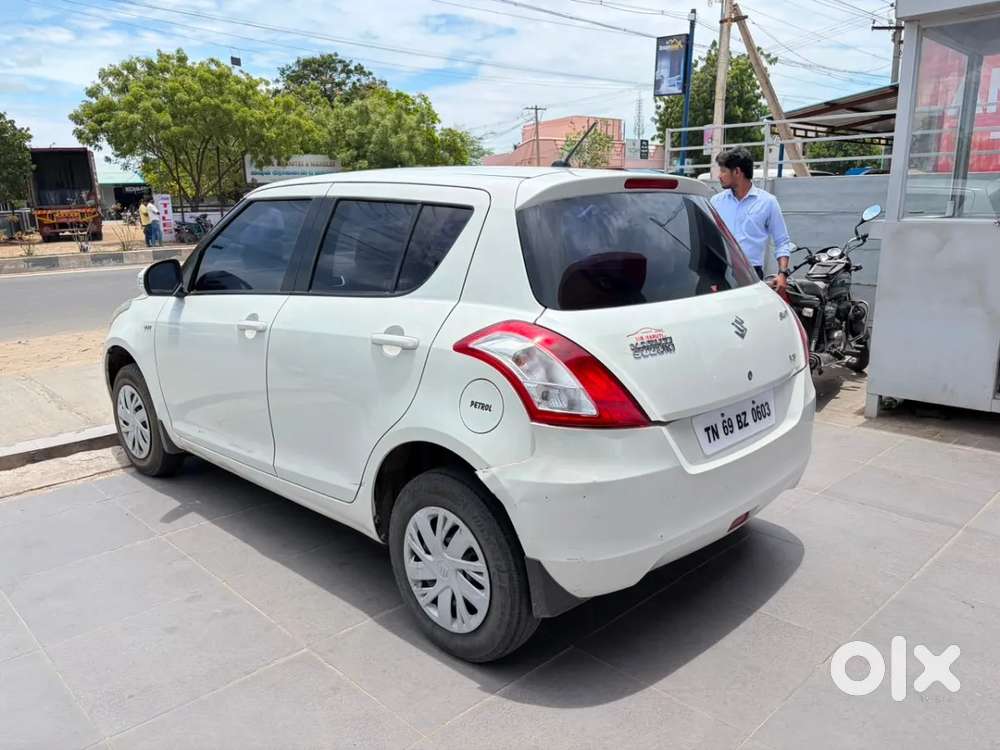 Maruti Suzuki Swift Vxi, 2015, Petrol