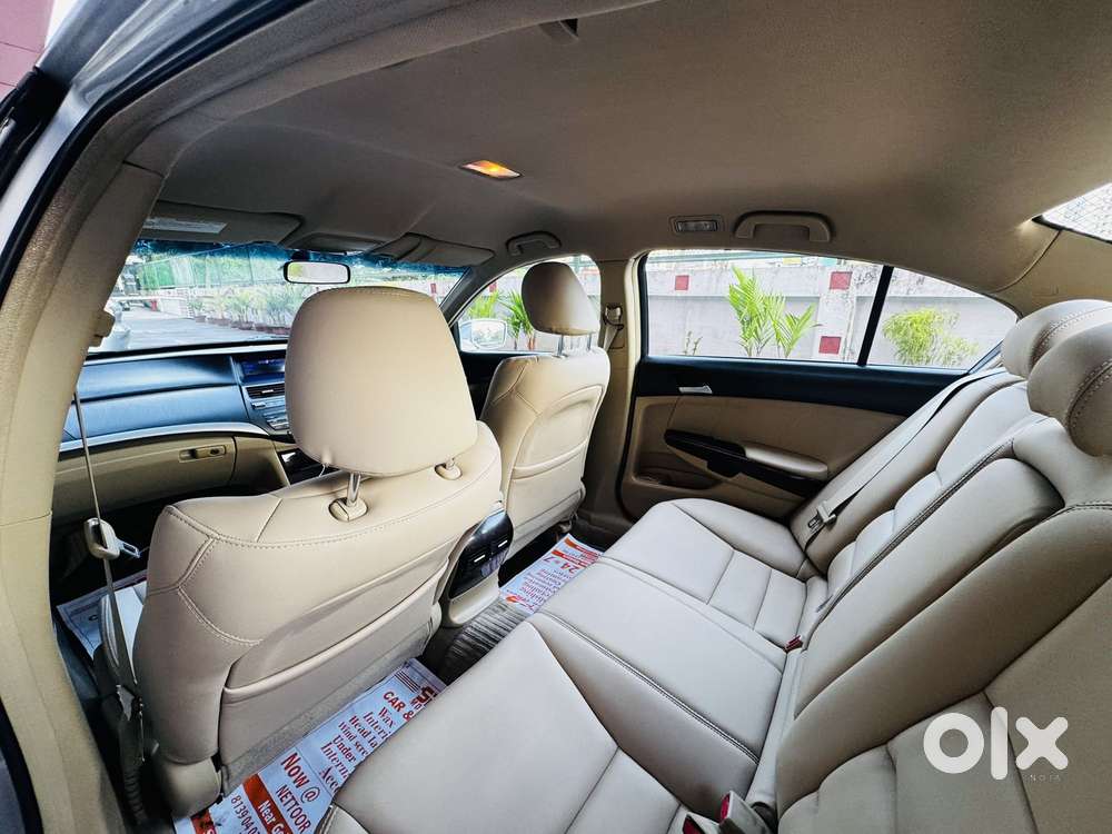 Honda Accord 2.4 Manual, 2011, Petrol
