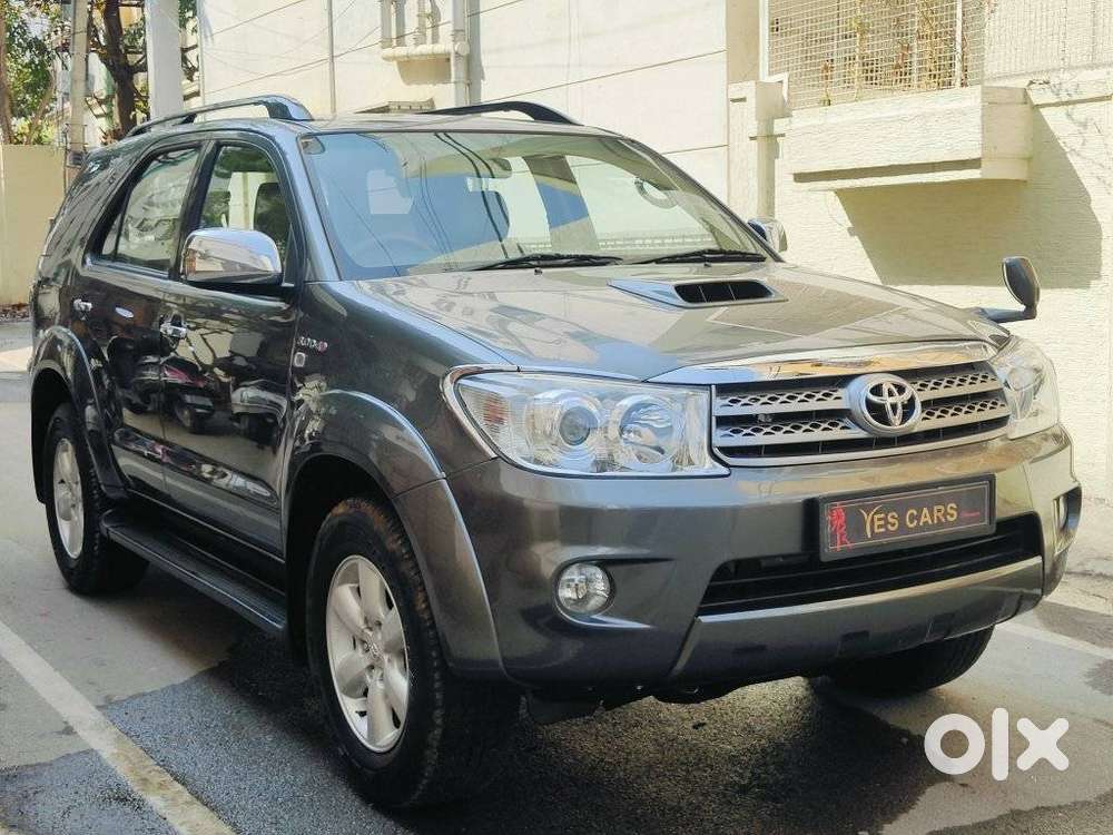 Toyota Fortuner 3.0 4x4 Manual, 2011, Diesel