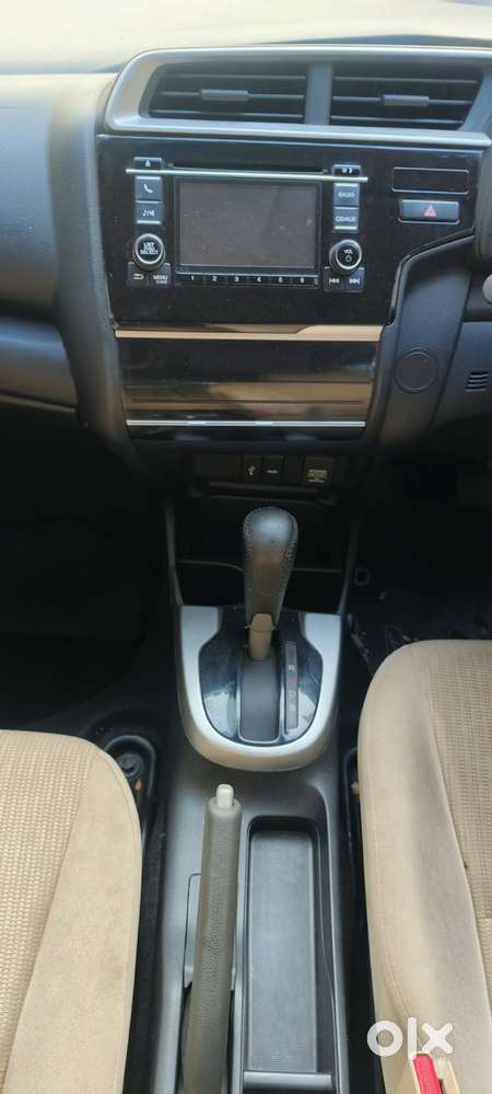 Honda Jazz V Automatic, 2017, Petrol