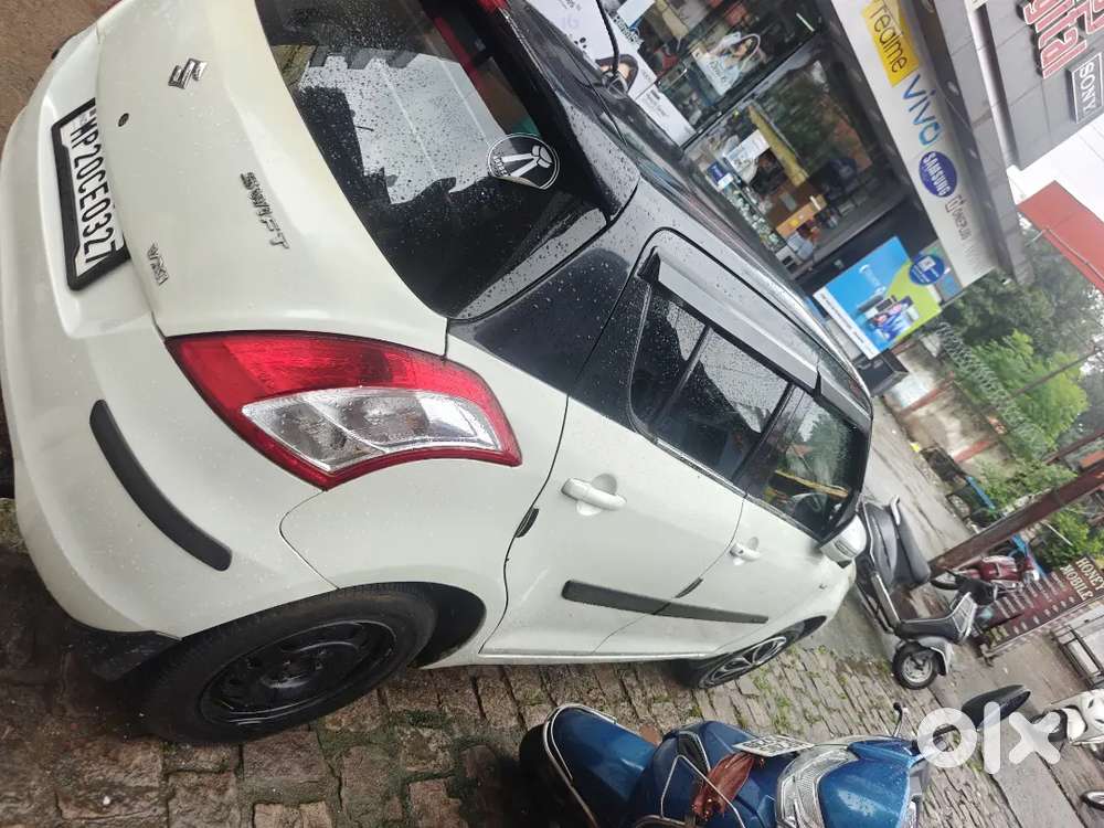 Swift Vxi Petrol 2014