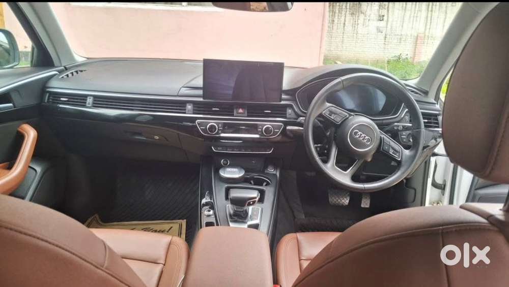 Audi A4 Petrol 2025