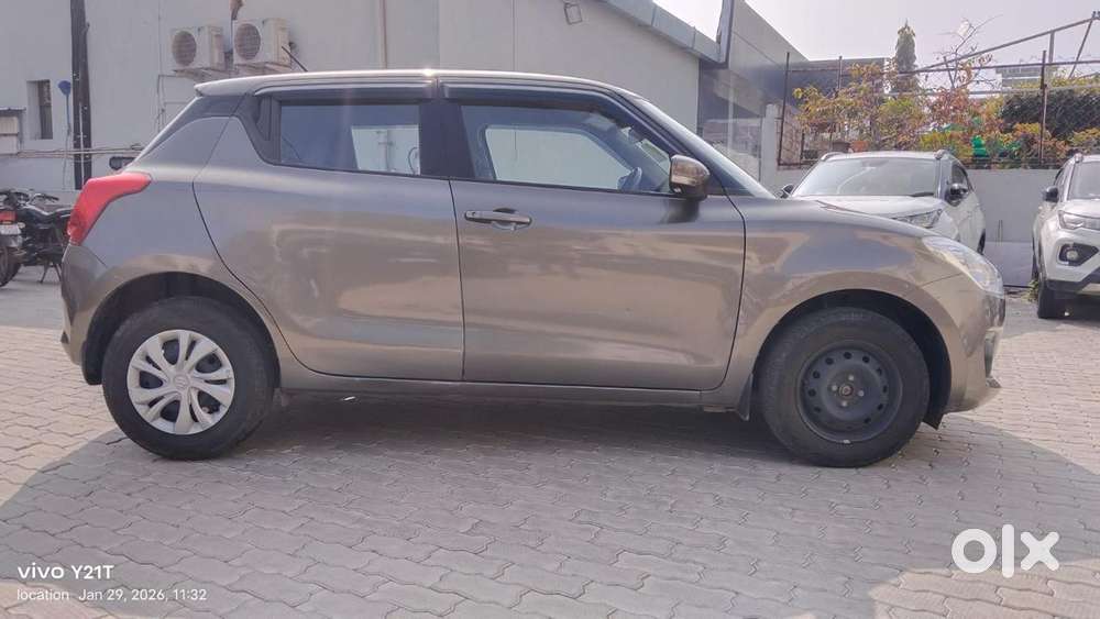 Maruti Suzuki Swift, 2022, Petrol