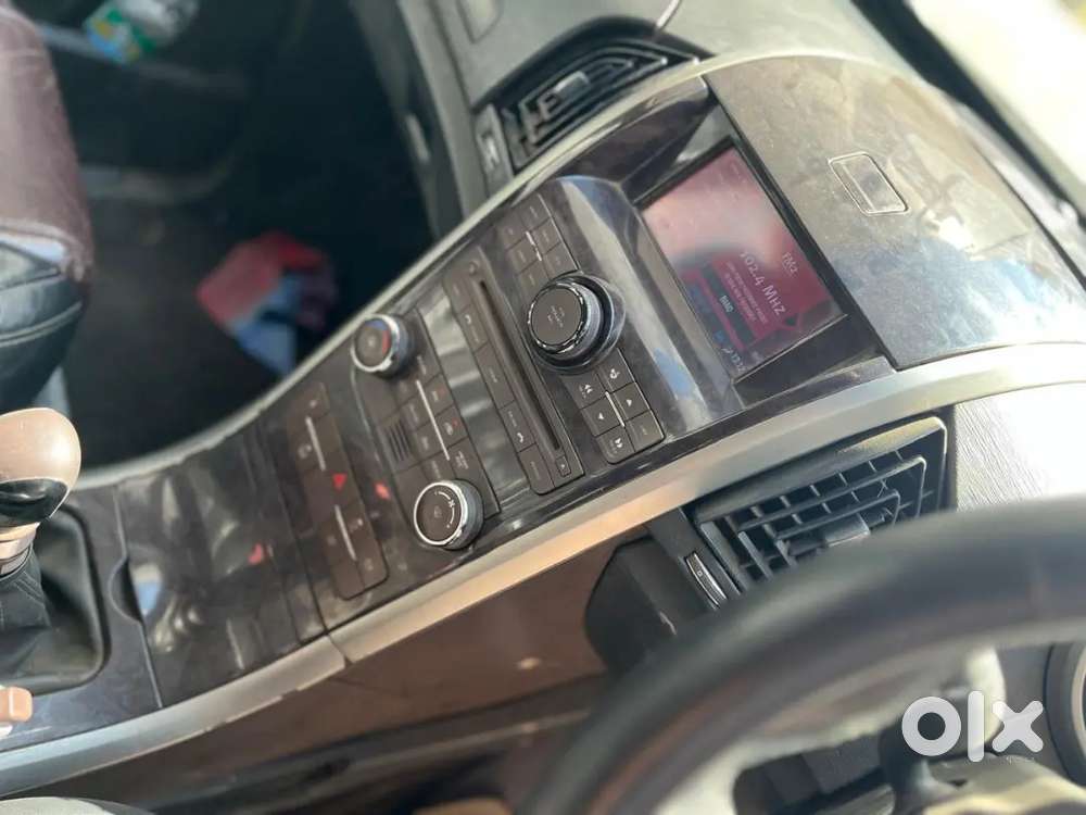 महिंद्रा Xuv 67000चली हे चारों टायर थी है ऐसी का गैस का काम हो