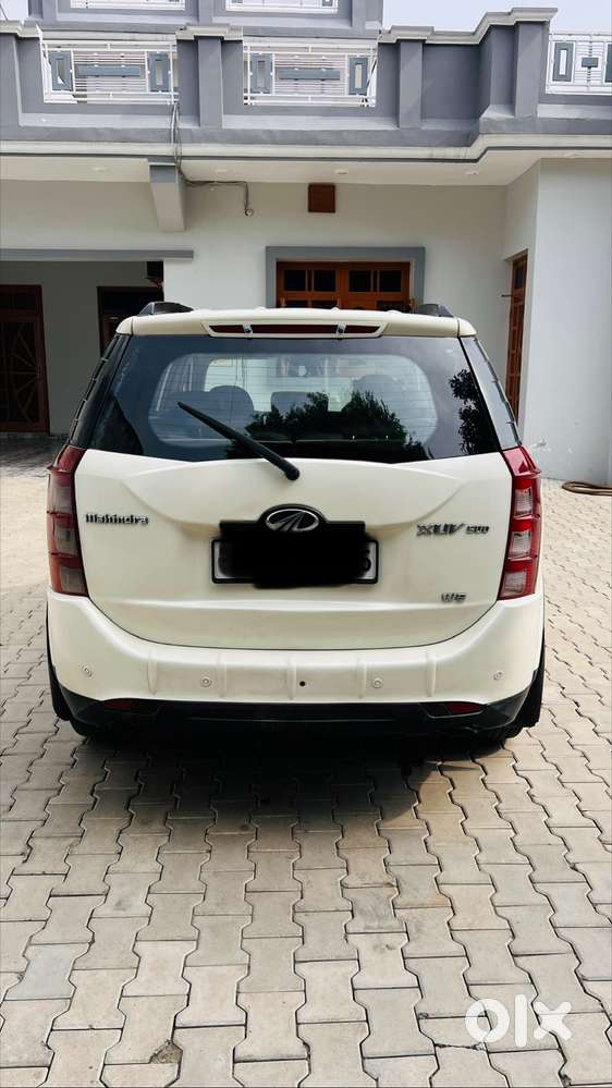 Mahindra Xuv500 W8 2015