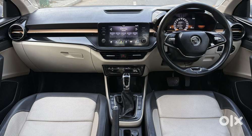 Skoda Slavia Style 1.0l Tsi At, 2022, Petrol