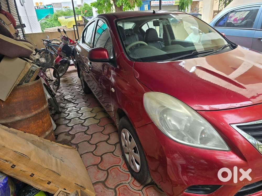 Nissan Sunny Petrol 2011