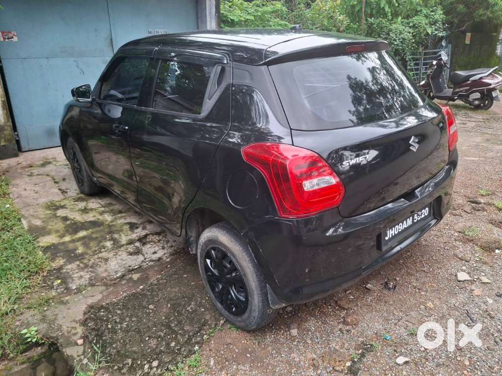 Maruti Suzuki Swift Vxi 1.2 Abs Bs-iv, 2018, Petrol