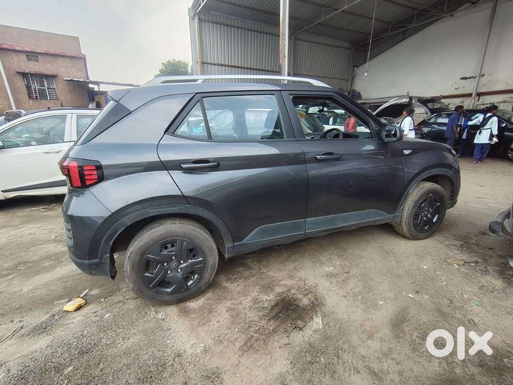 Hyundai Venue S Mt 1.2 Kappa, 2023, Petrol