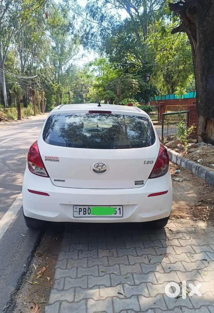 Hyundai I20 2012 Diesel 72500 Km Driven