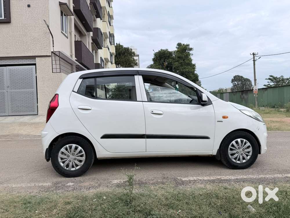 Hyundai I10 2015 Car