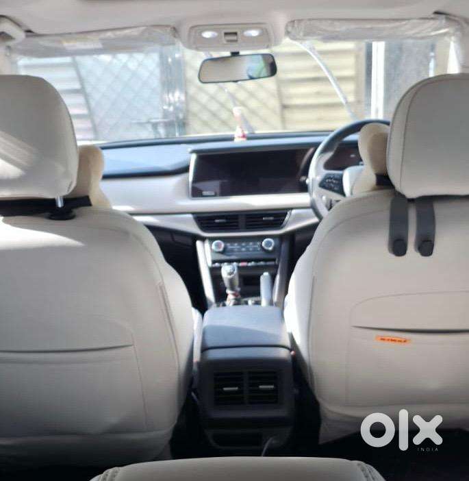 Mahindra Xuv700 2024