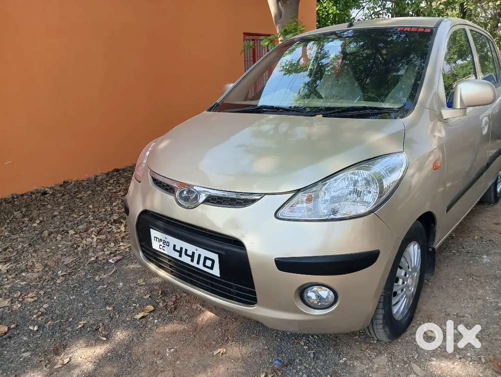 My Car Bechna Hai Kar Mein Kisi Prakar Ka Koi Bhi Kam Nahin Hai