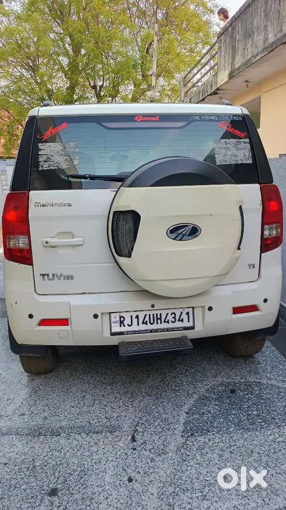 Mahindra Tuv 300 2016 Diesel Well Maintained