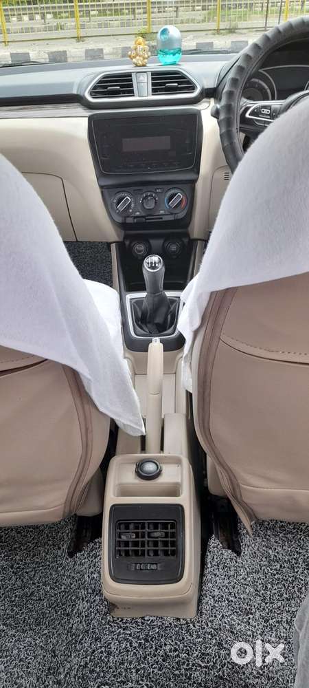 Maruti Suzuki Dzire 1.2 Vxi, 2022, Petrol