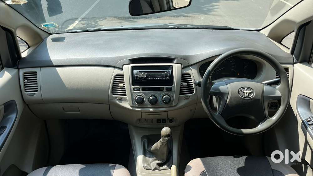 Toyota Innova 2.5 G (diesel) 8 Seater, 2013, Diesel