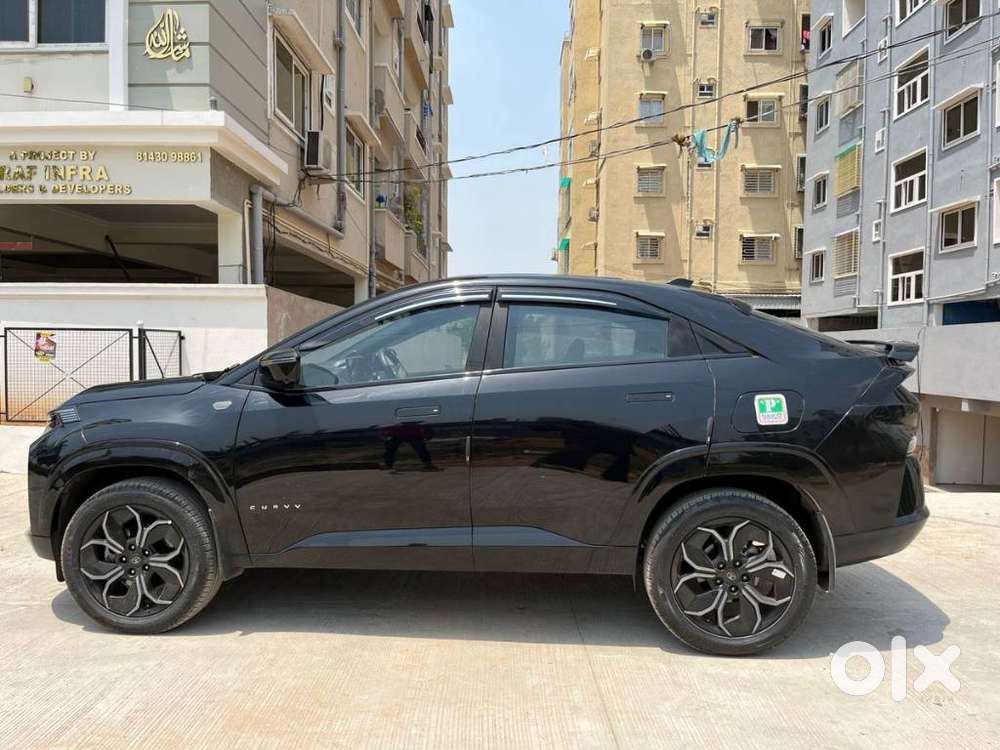 Tata Curvv Accom + A Dmt, 2025, Petrol