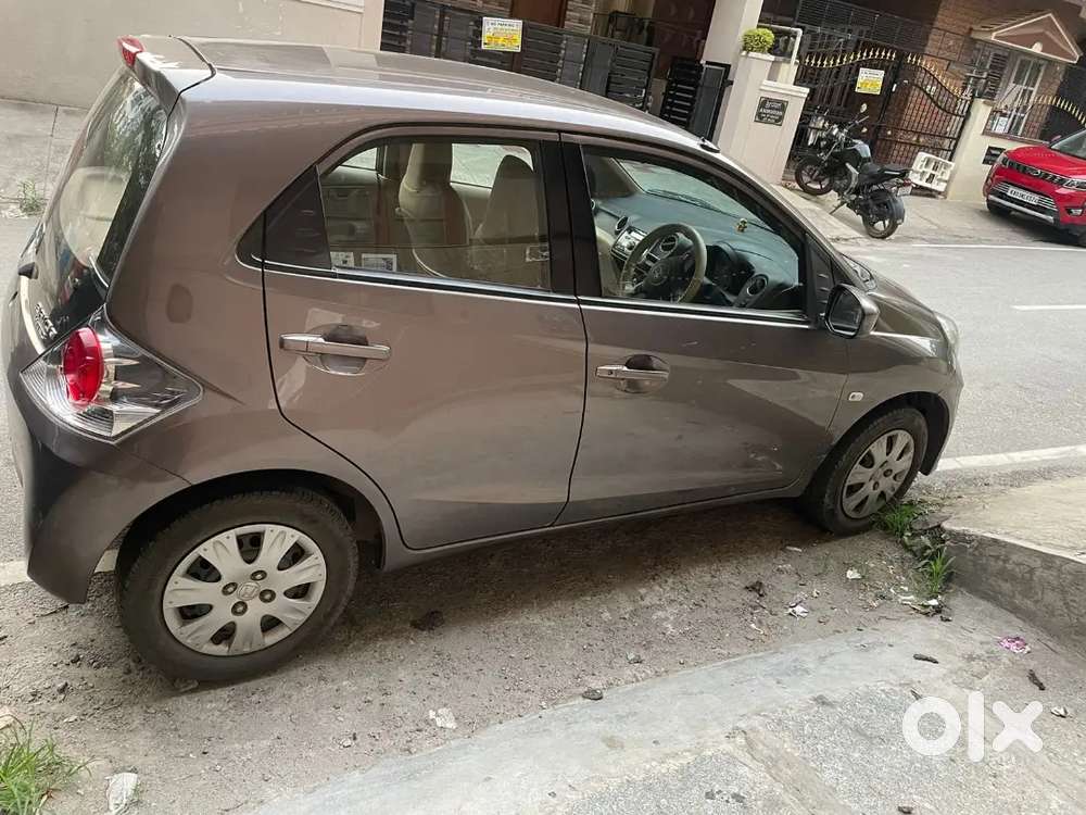 Honda Brio 2012