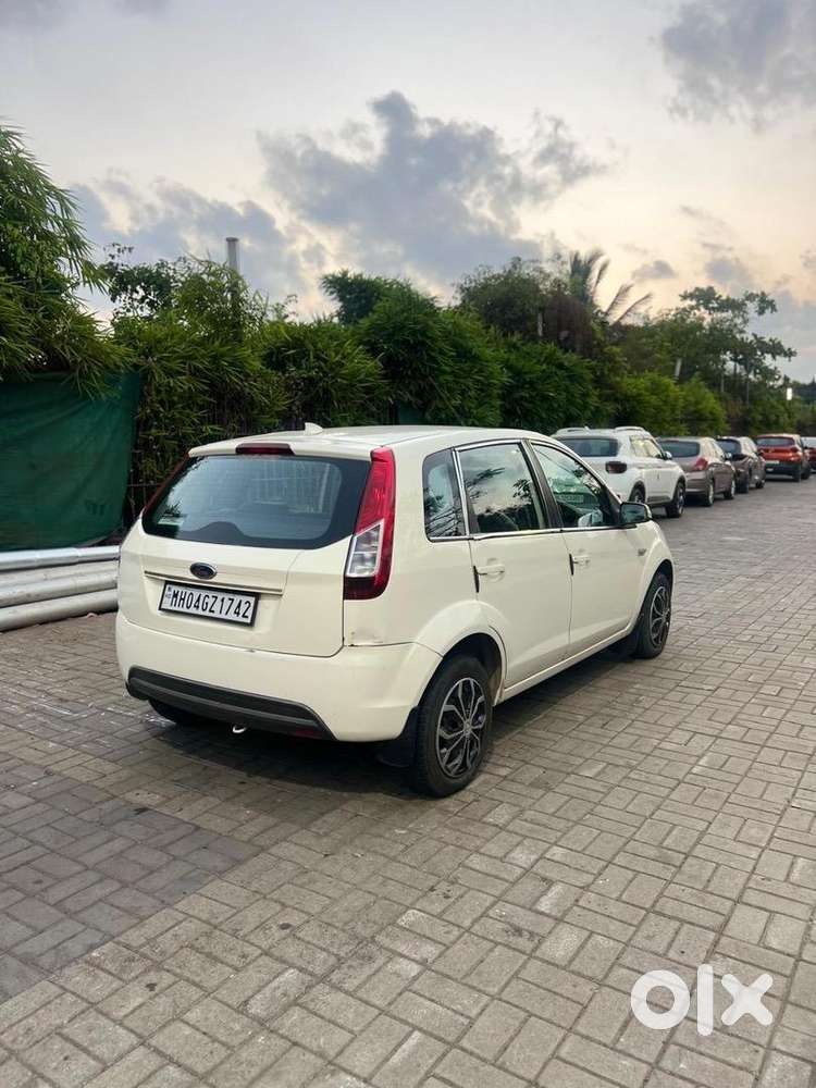 Ford Figo Petrol Car 2015