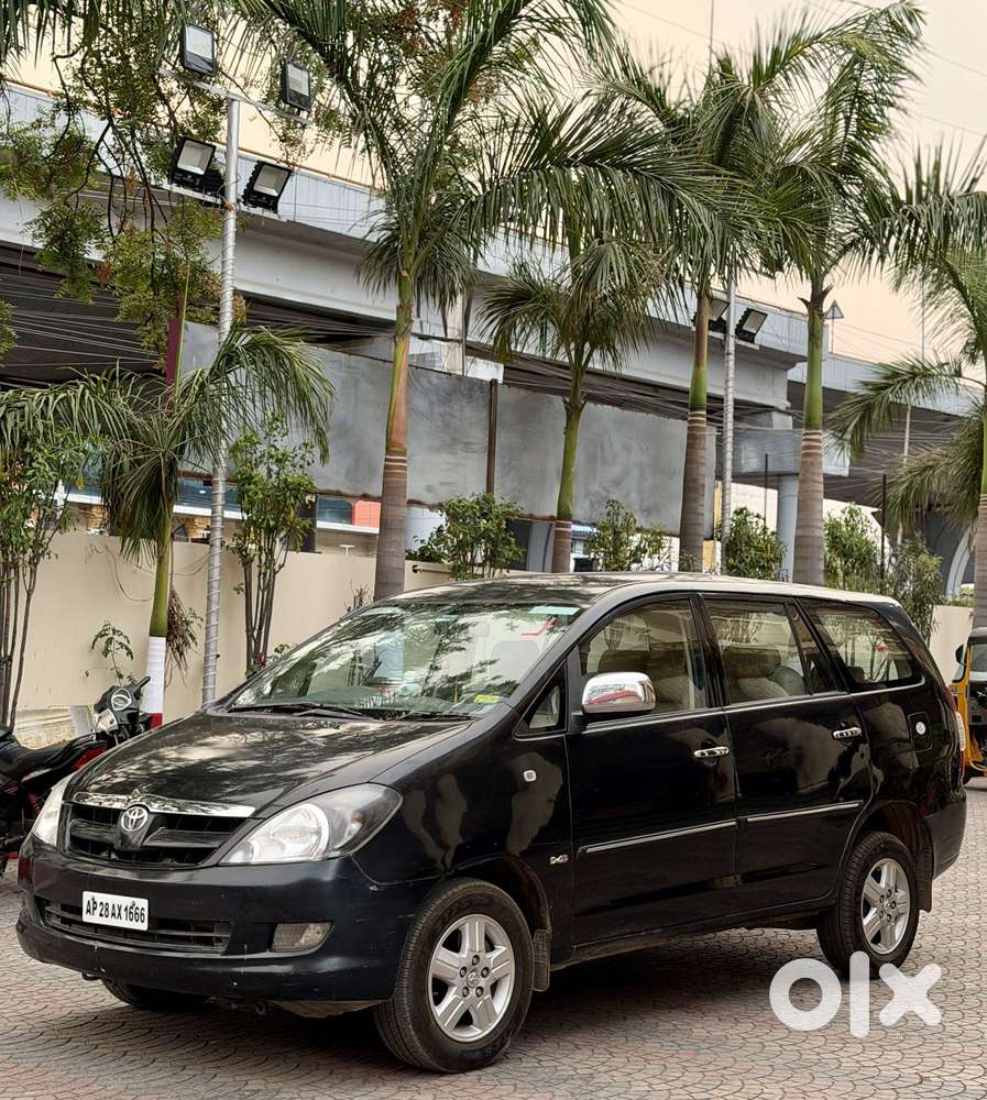 Toyota Innova 2.5 Vx 8 Str Bs-iii, 2007, Diesel