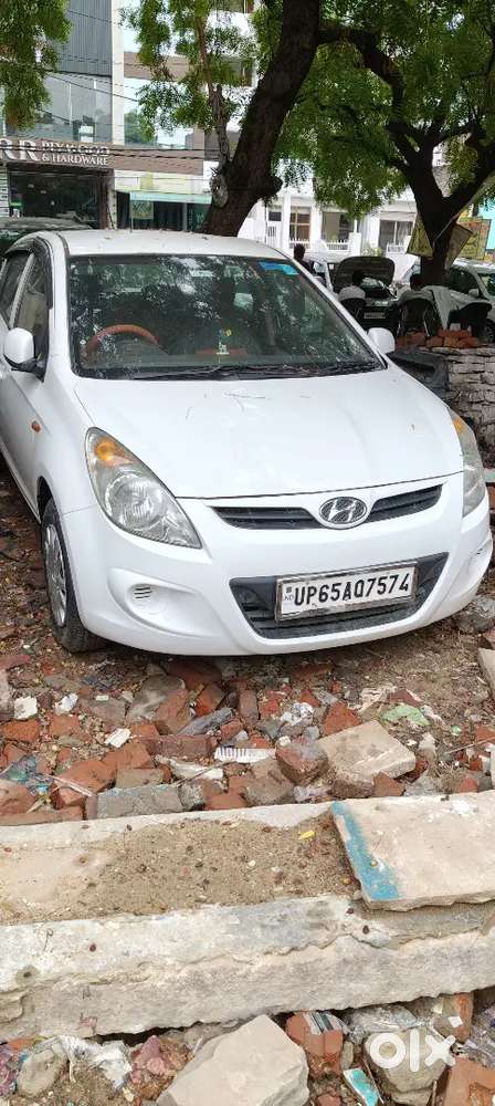 Hyundai Accent Hatchback 2009 Petrol 87000 Km Driven