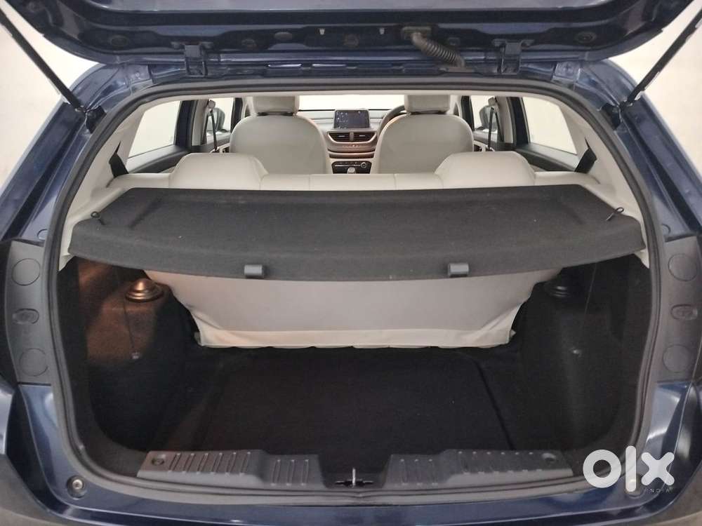 Tata Altroz Xta Petrol, 2022, Petrol