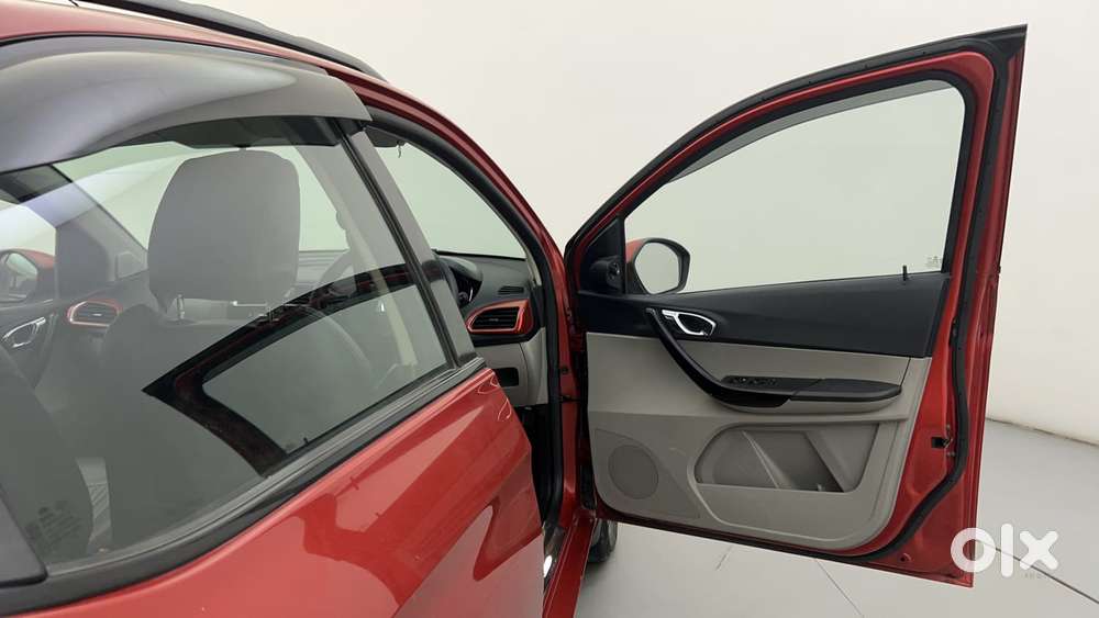 Tata Tiago 1.2 Revotron Xz Plus, 2019, Petrol