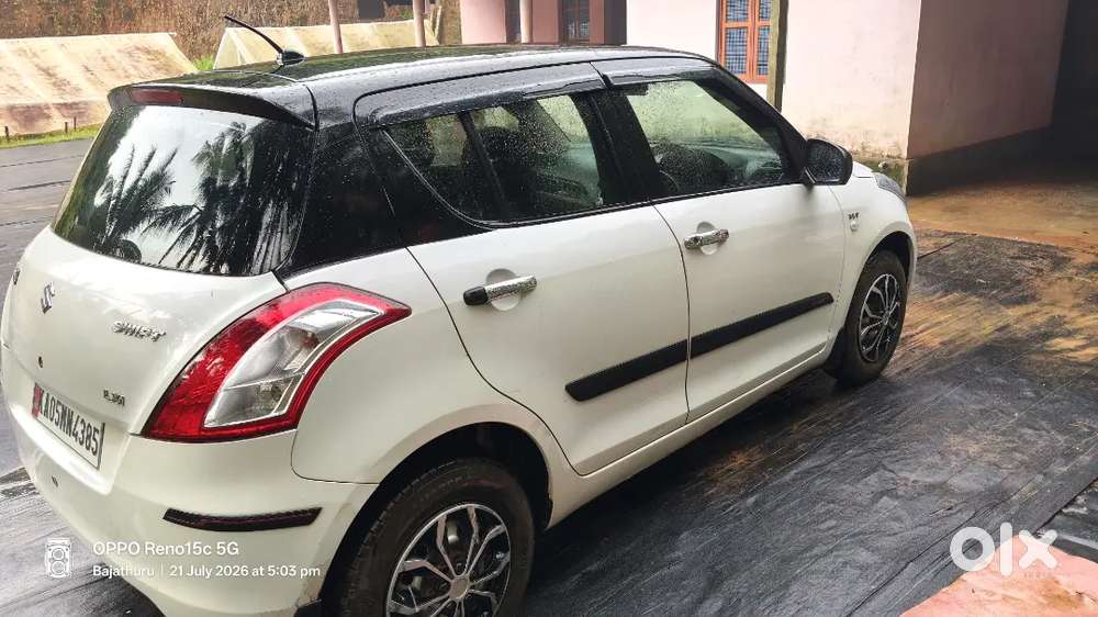 Maruti Suzuki Swift 2013 Petrol Manual