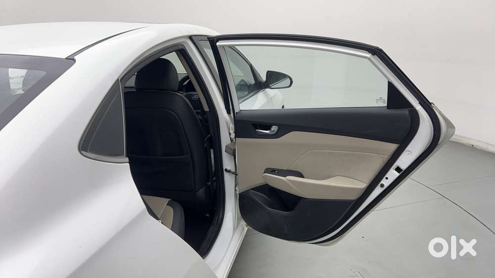 Hyundai Verna 1.5 Sx (o) Vtvt Ivt, 2021, Petrol