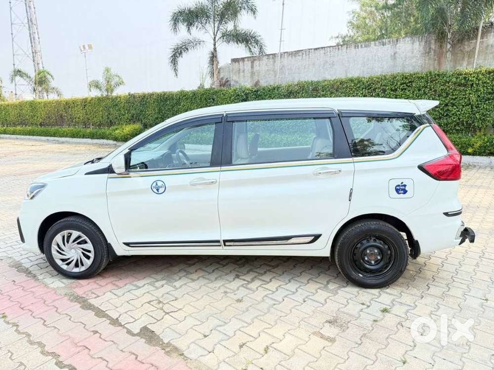 Maruti Suzuki Ertiga Vxi (o) Cng, 2024, Cng & Hybrids