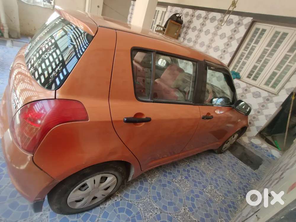 Maruti Suzuki Swift 2006 Petrol 70000 Km Driven,1st Owner