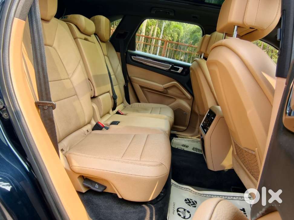 Porsche Cayenne Base, 2022, Petrol