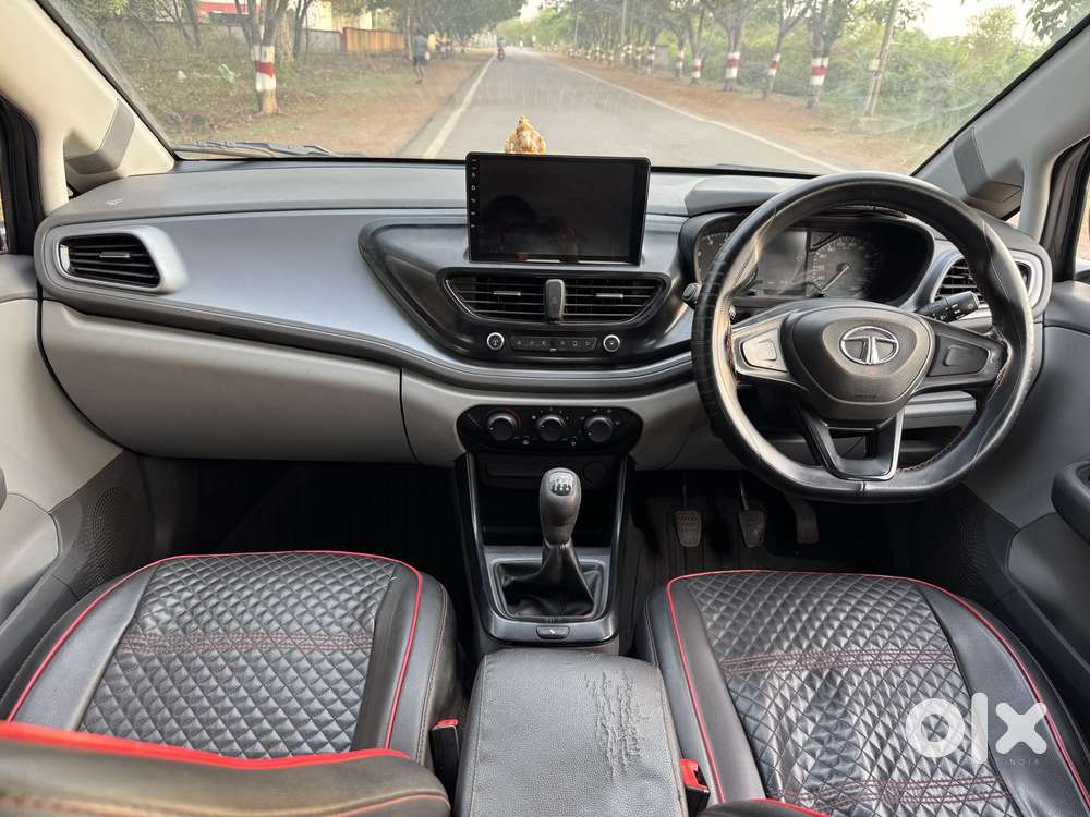 Tata Altroz 1.2 Xe, 2020, Petrol