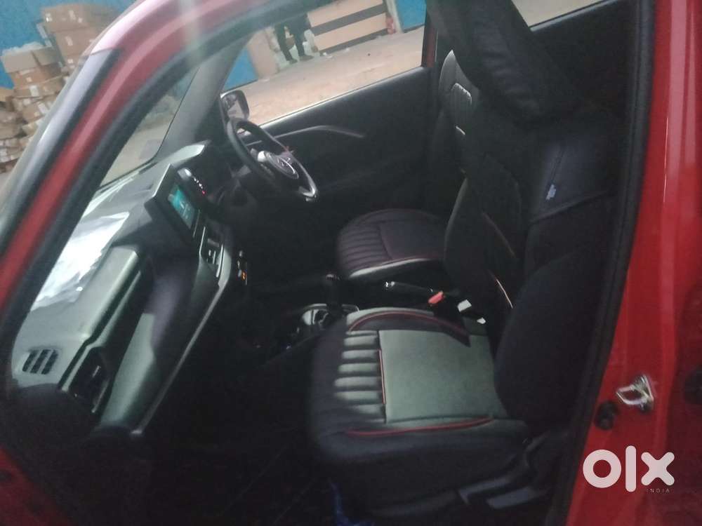 Maruti Suzuki New-gen Swift Petrol 3700 Km Driven