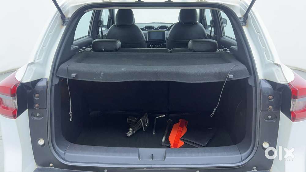 Nissan Magnite 1.0 Xv Premium Turbo Cvt, 2022, Petrol