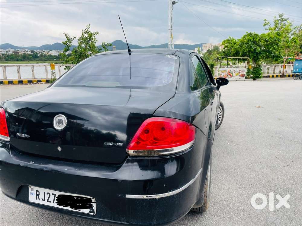 Fiat Linea Emotion 2011 Petrol