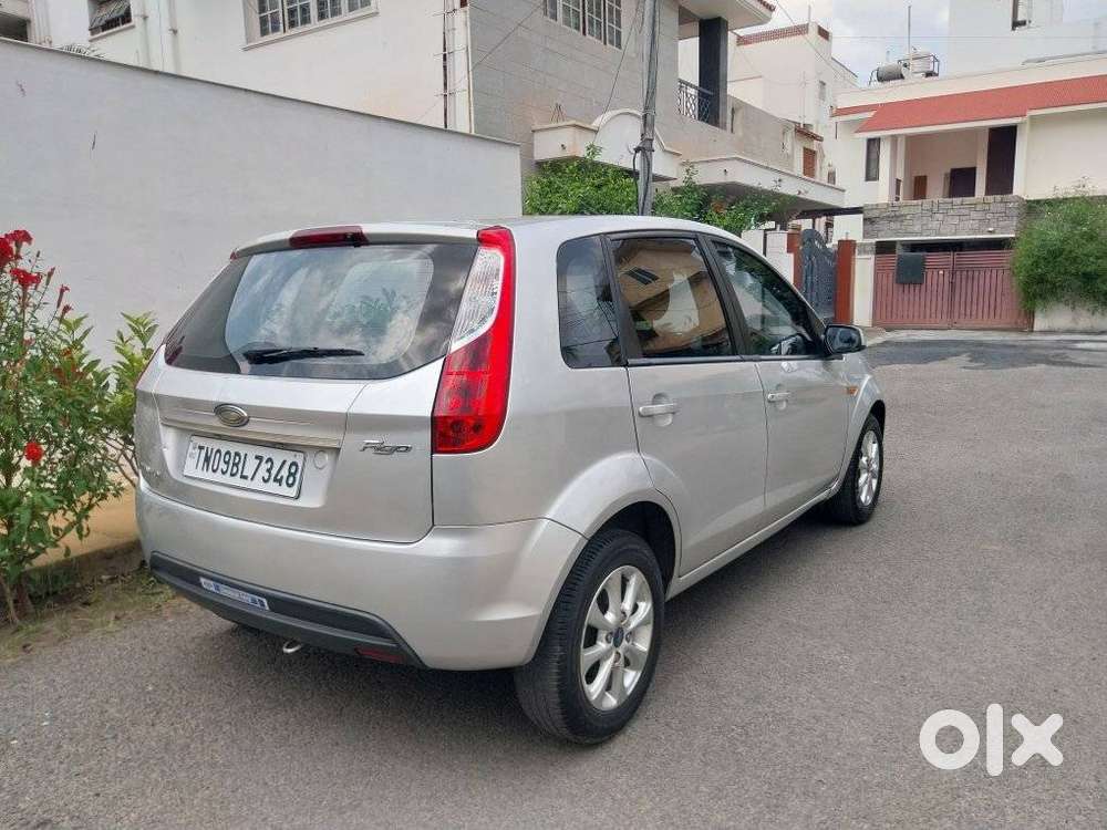 Ford Figo 1.2p Titanium Mt, 2011, Petrol