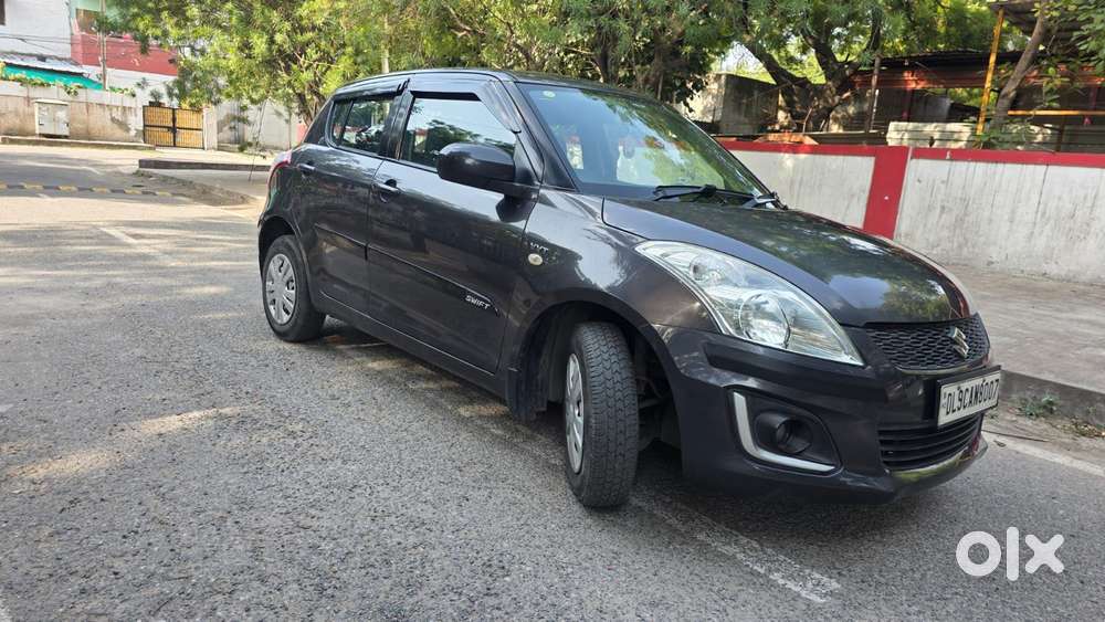 Maruti Suzuki Swift 1.2 Dlx, 2017, Petrol