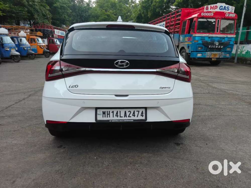 Hyundai I20 Sportz 1.2 Ivt, 2023, Petrol