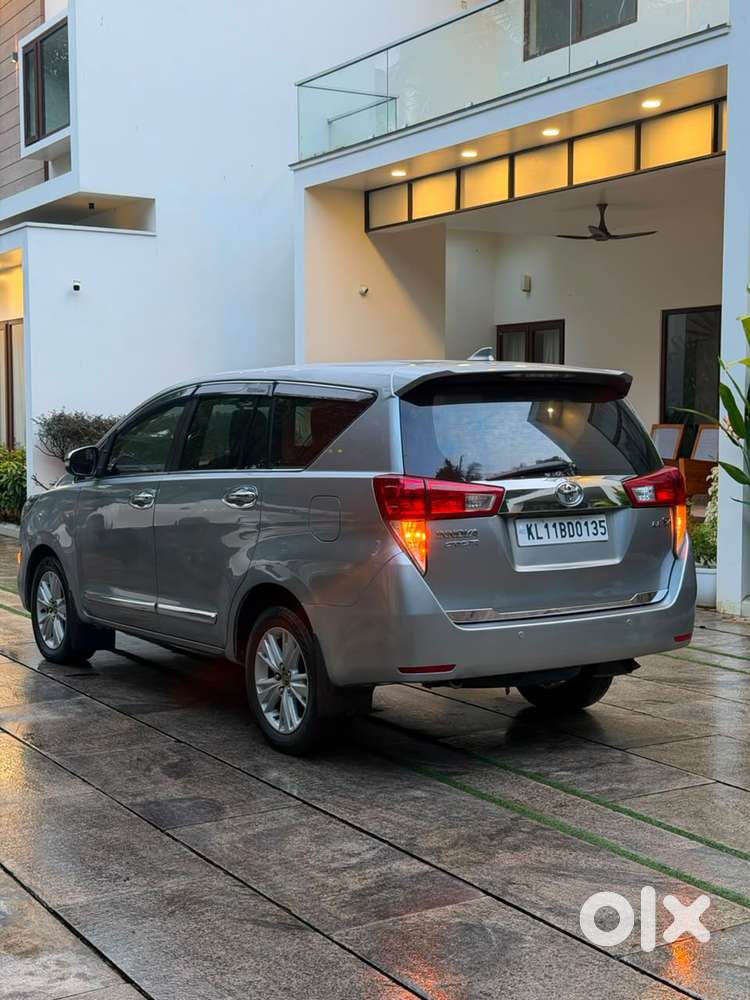Toyota Innova Crysta 2.8z Automatic, 2016, Diesel