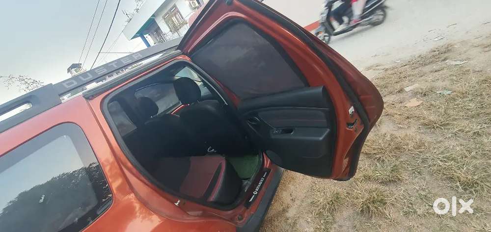 Automatic Duster Petrol