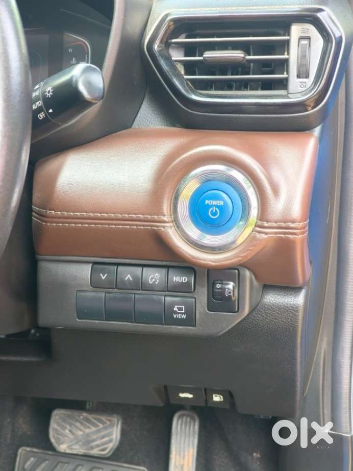 Toyota Urban Cruiser Hyryder 1.5 V Hybrid, 2024, Cng & Hybrids