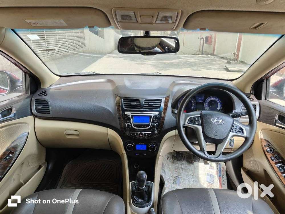 Hyundai Verna Fluidic 1.6 Vtvt Sx, 2014, Petrol