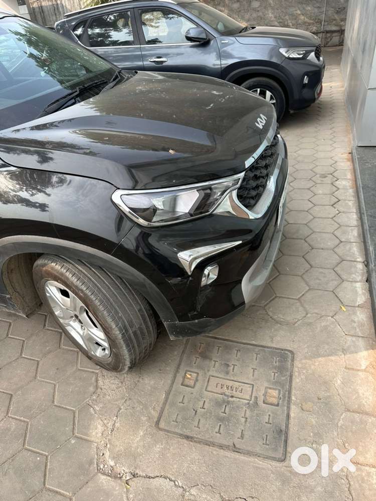 Kia Sonet Petrol 2023